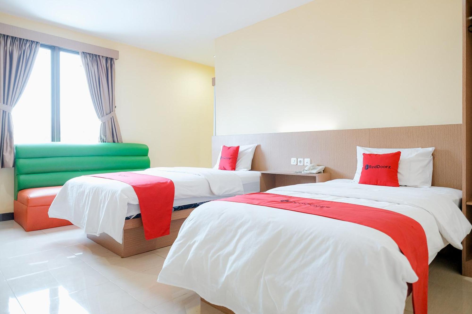 Reddoorz At Hotel Mayang Sari 1 Jambi Bagian luar foto