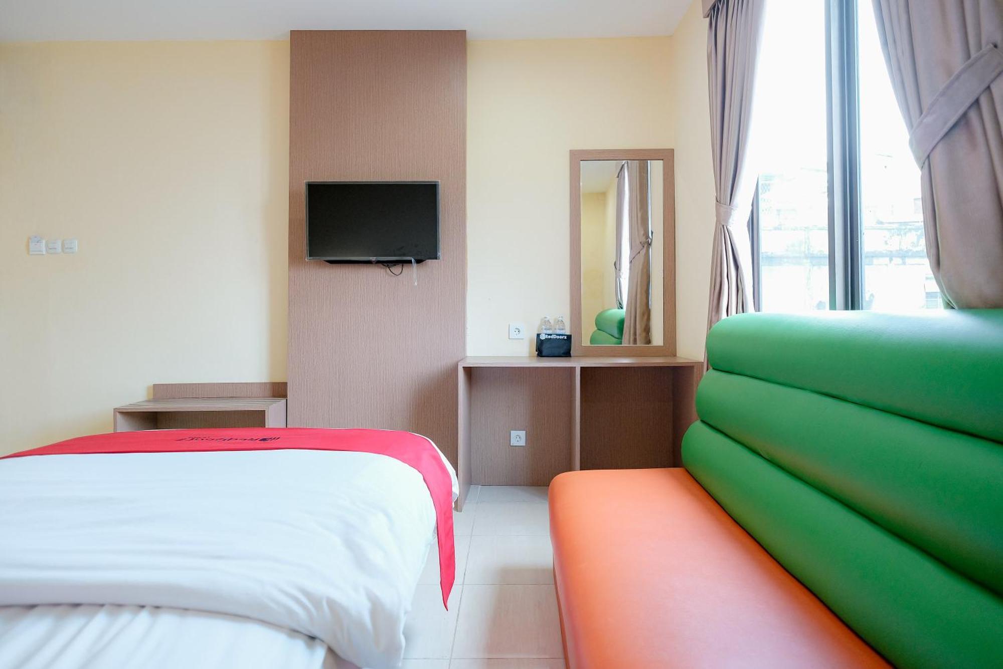 Reddoorz At Hotel Mayang Sari 1 Jambi Bagian luar foto