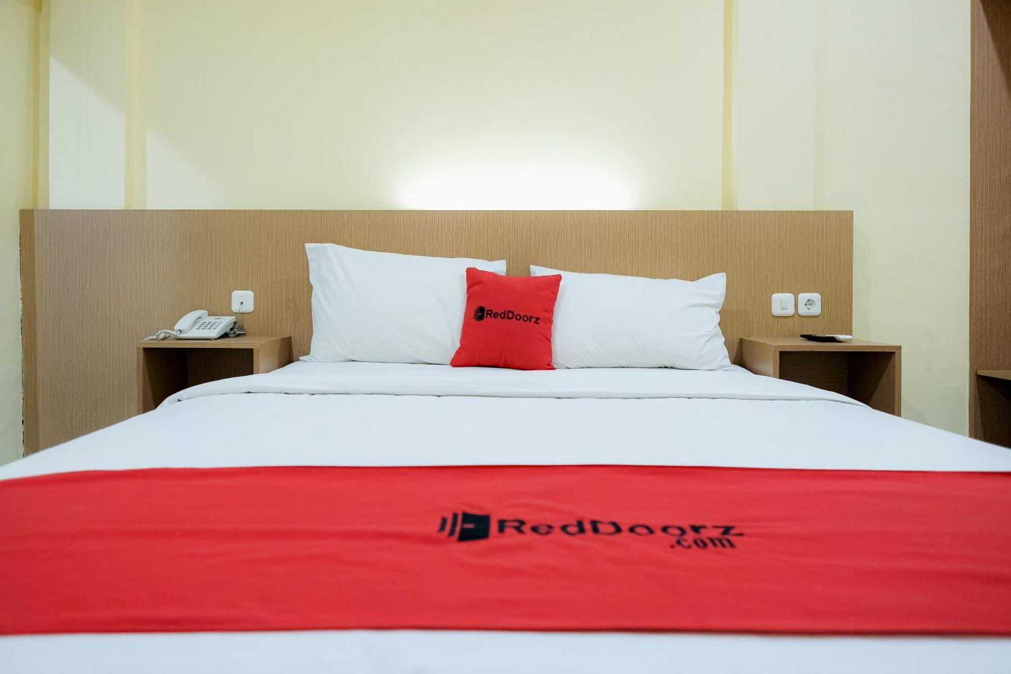 Reddoorz At Hotel Mayang Sari 1 Jambi Bagian luar foto
