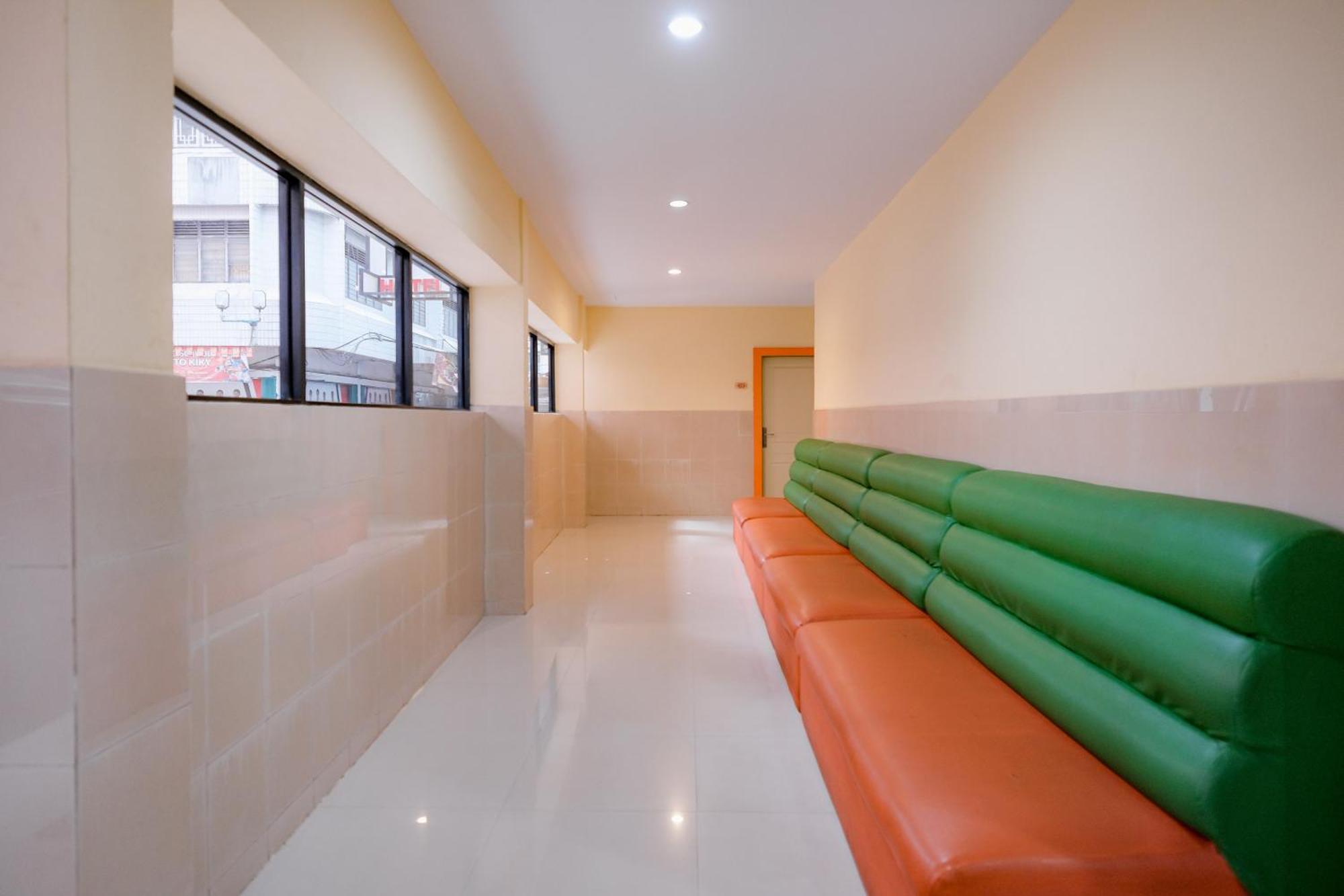 Reddoorz At Hotel Mayang Sari 1 Jambi Bagian luar foto